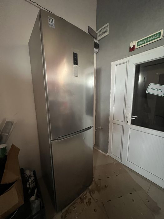 Продается холодильник BOSH