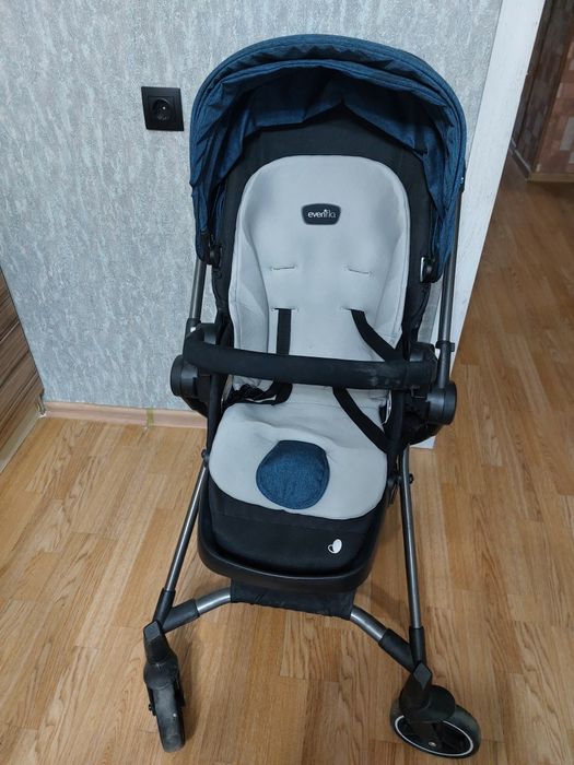 Подам коляску Evenflo