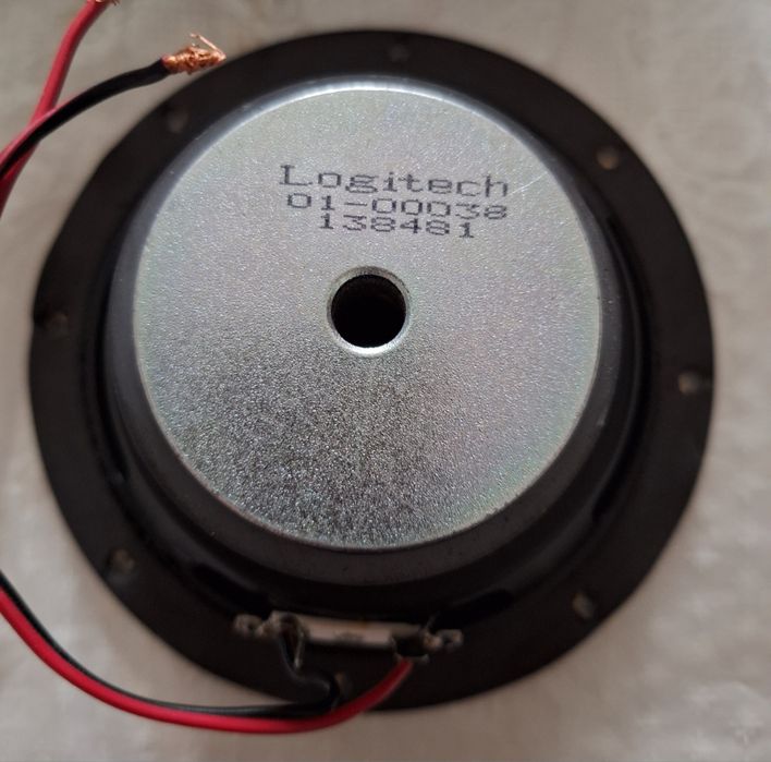 Difuzoare bass subwoofer incinte boxe sisteme audio 5.1  2.1 soundbar