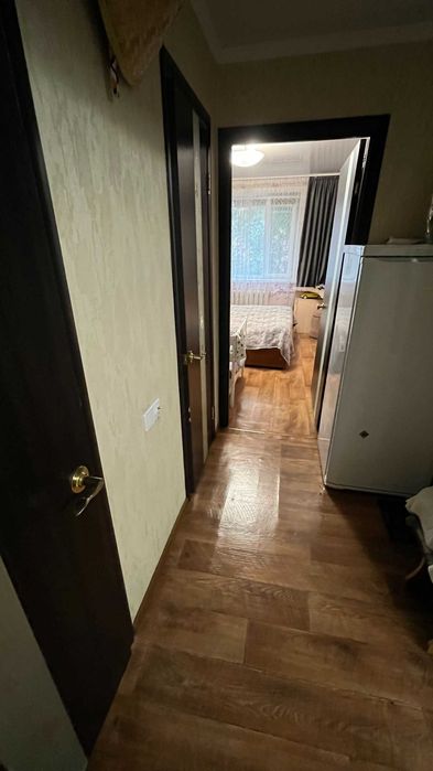 Продам 2-комн квартиру (ленинградка)