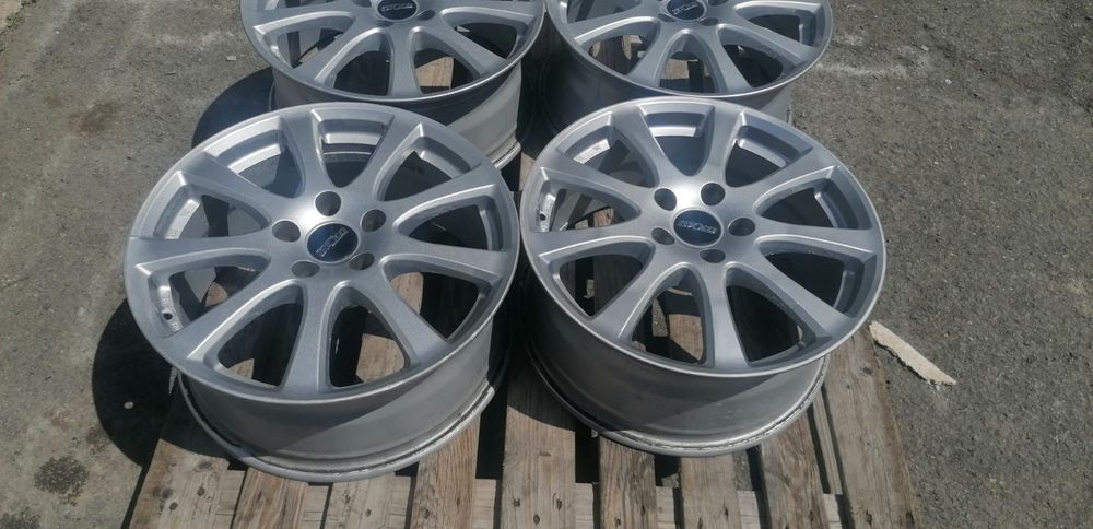 17 цола 5 х 112 мм Мерцедес / Ауди / Фолксваген - 7,5 Инча / ЕТ 40