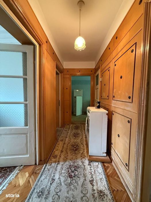Apartament decomandat 3 camere Cuza-Voda