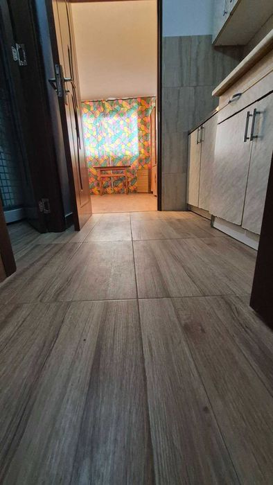 Garsoniera Onesti    19500 euro    0757678898