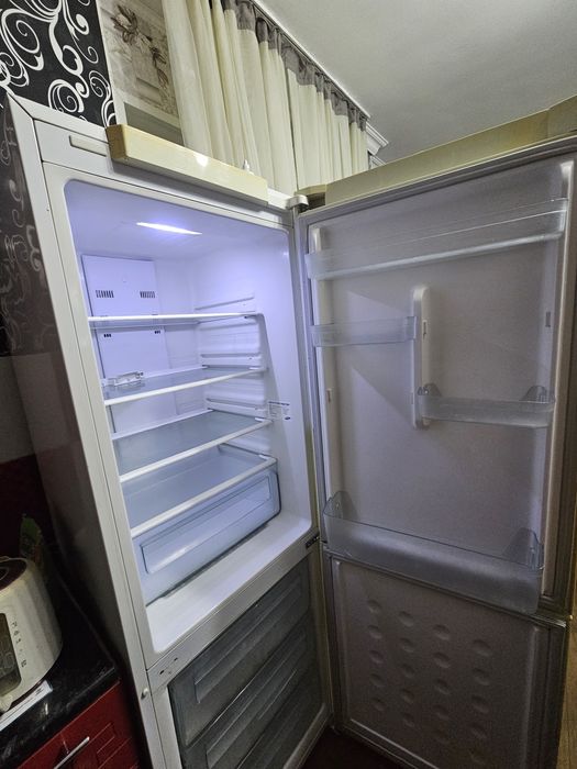 Холодильник Samsung No frost