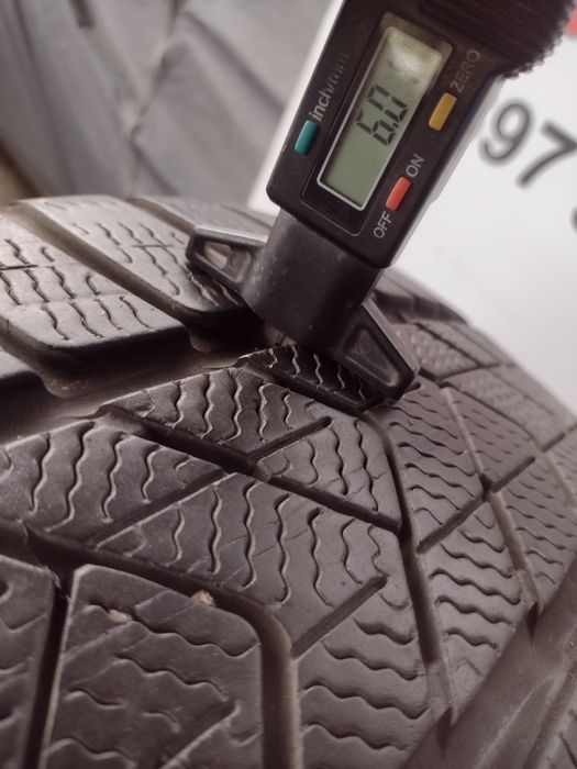 Перфектни 2бр.255/35/21 Pirelli dot0523
