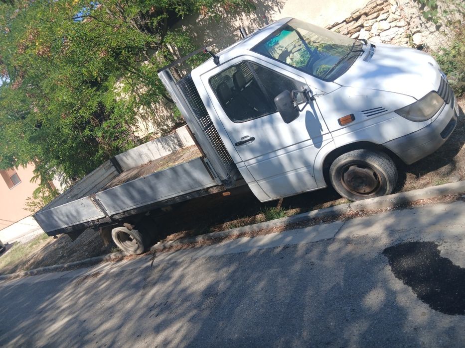 Vand camioneta Mercedes-Benz  sprinten  zero  șapte doi 82039zero  7
