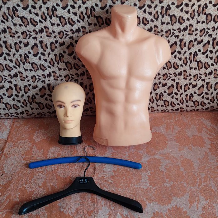 Продам вешалки. Цена 100тг.