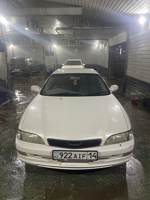 Тойота корона ексив