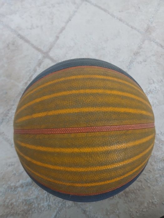 Баскетбольный мяч вилсон
