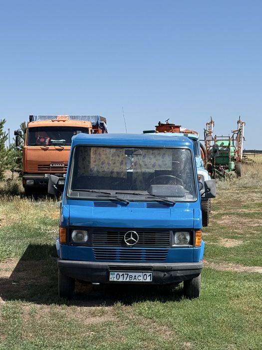Мерседес Т1 (Mercedes-Benz 208D)