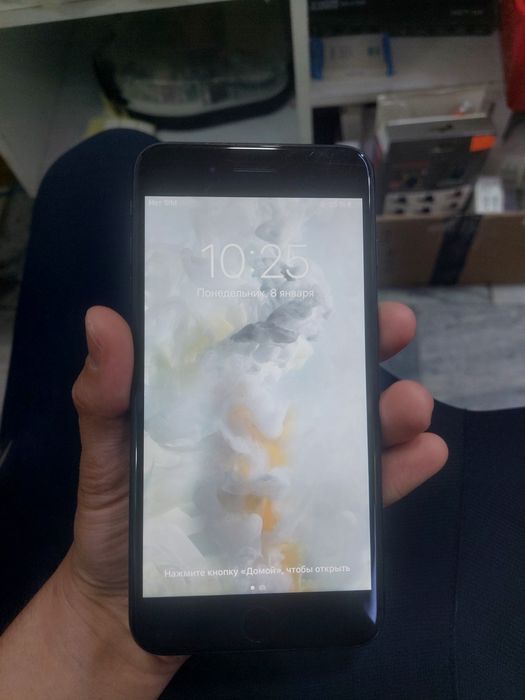 Iphone 7 +  550.000 som dostavka bor