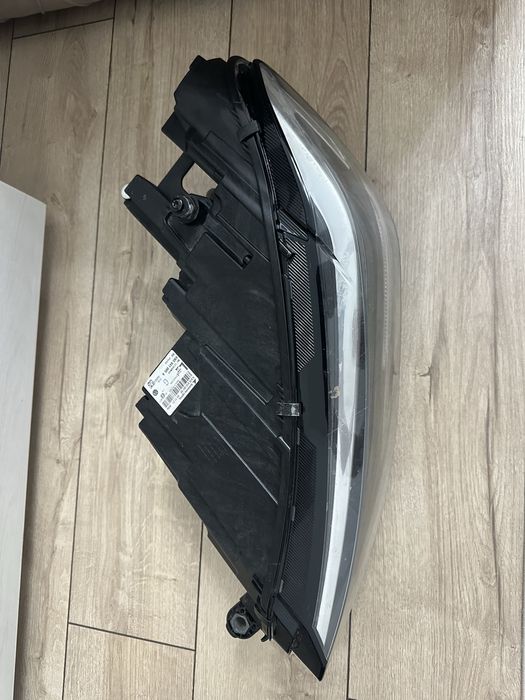 Оригинальные фары Polo 2020