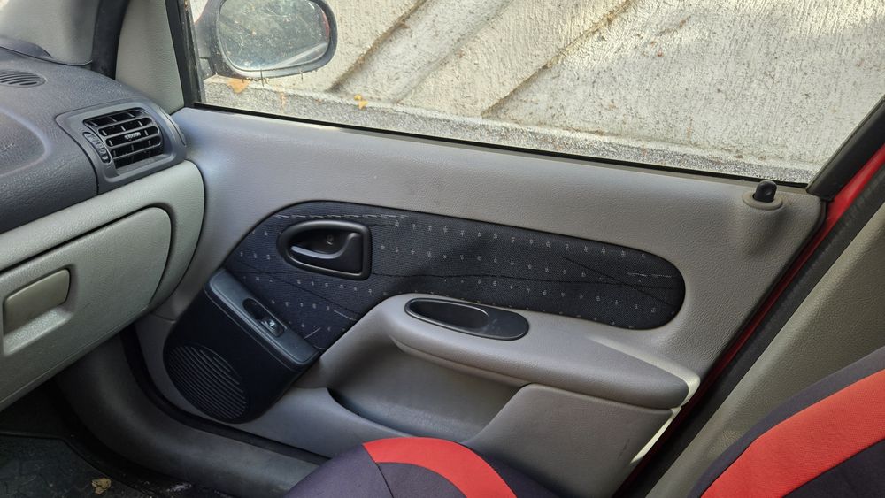 Vând Renault Clio Symbol