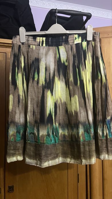 Fusta de vara, din in