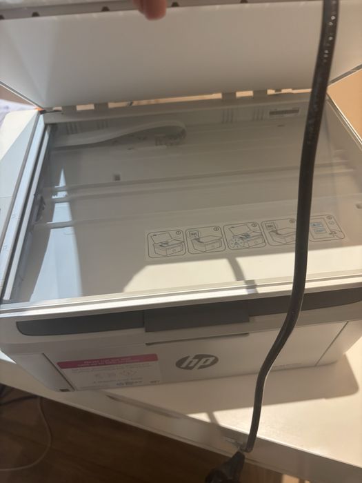 Продавам лазерен принтер HP
