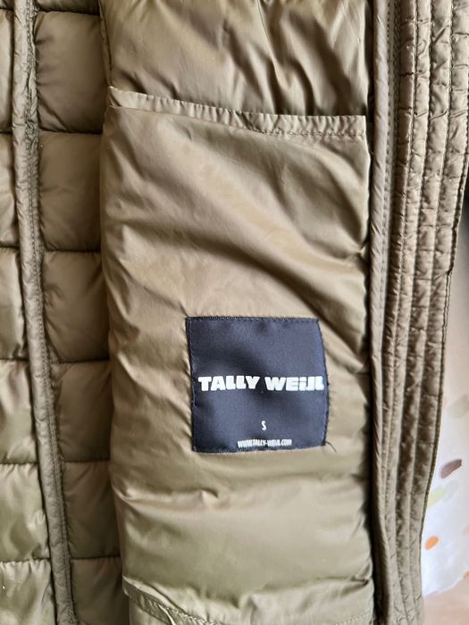 Преходно яке зелено