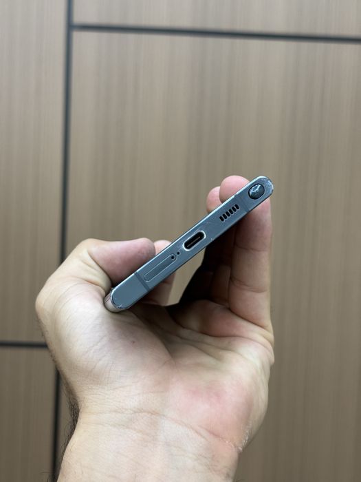 Samsung S22 Ultra 12/256