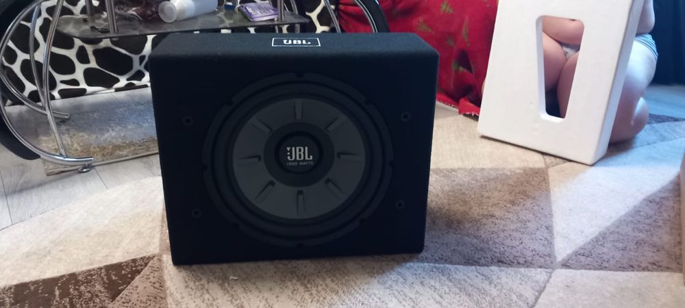 Vand subwoofer auto jbl 1000w
