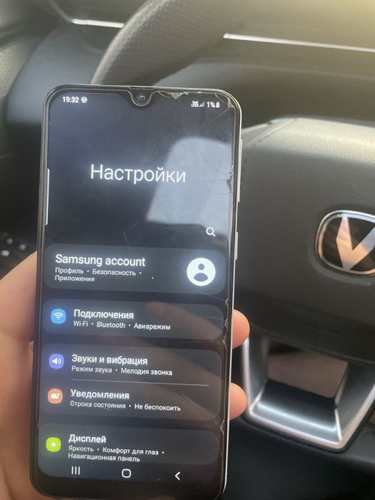 Продам Samsung A40