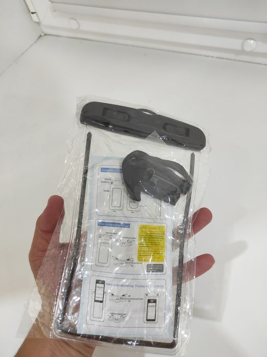 Водонепроницаемый чехол