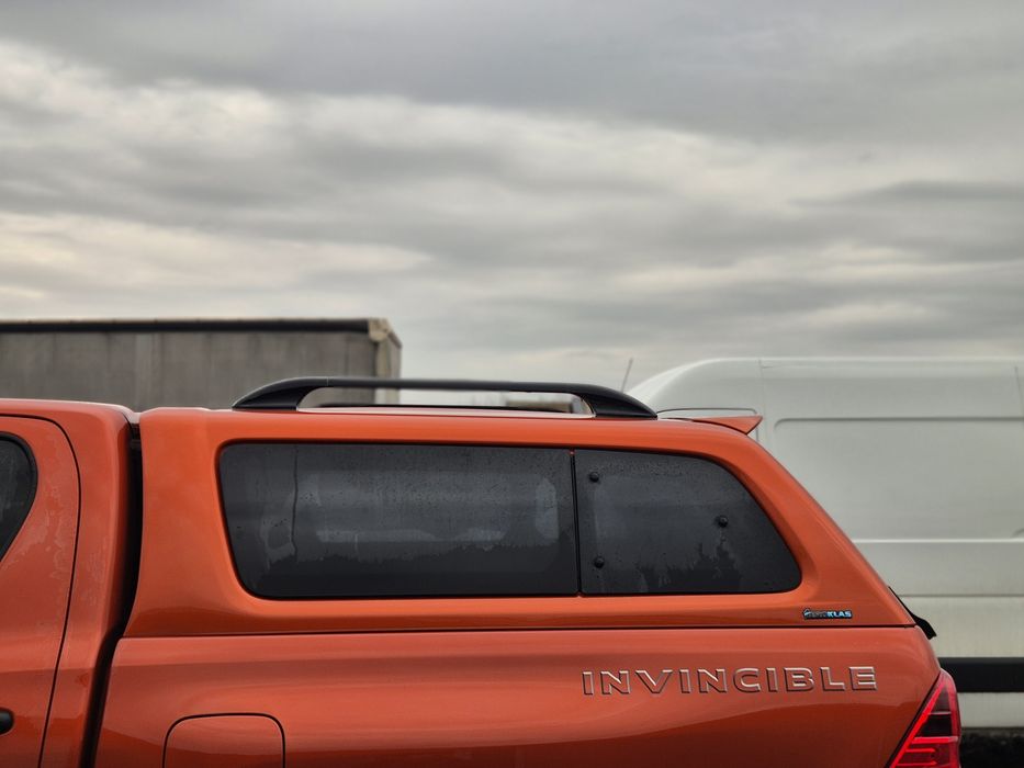 Hardtop Toyota Hilux