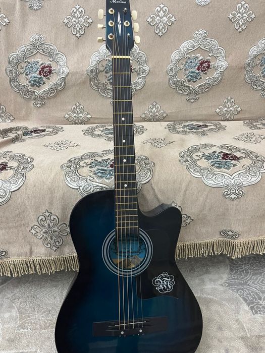 Гитара продается