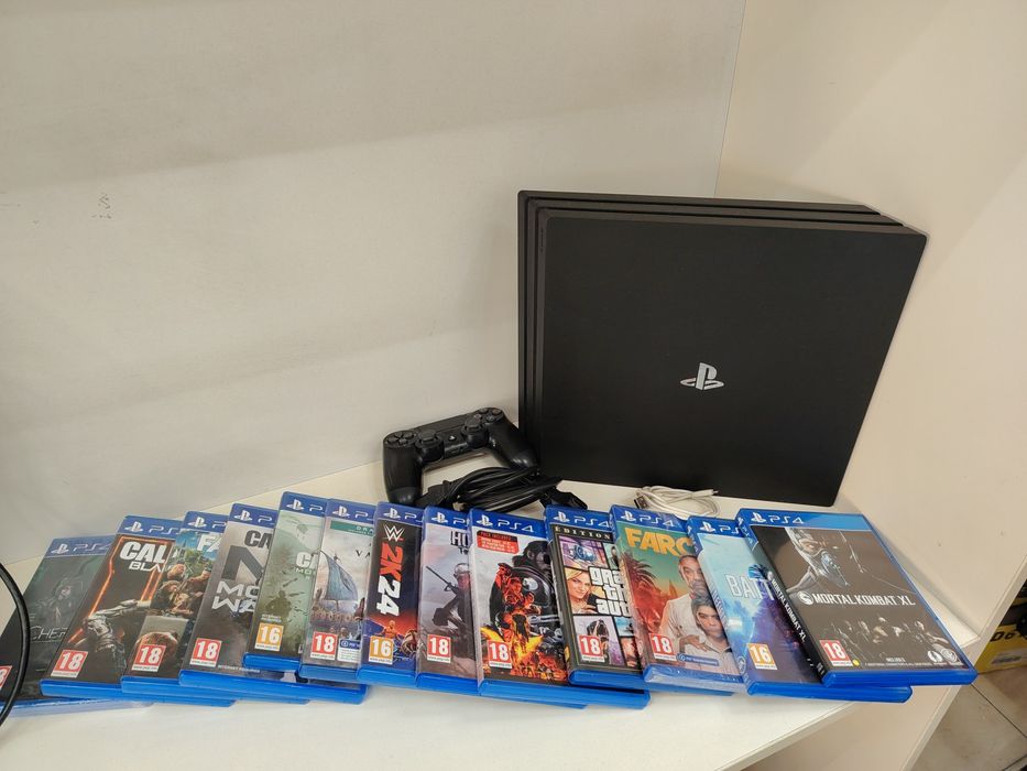 Хб! Playstation 4 Pro 1TB +13 игри