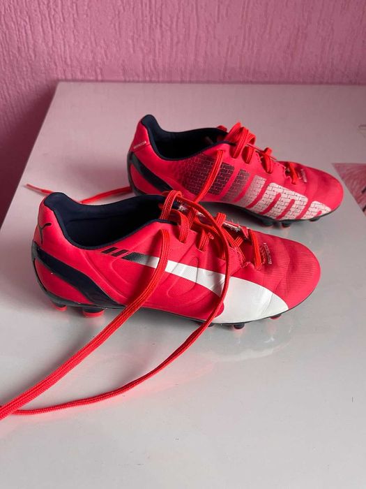 Детски футболни обувки