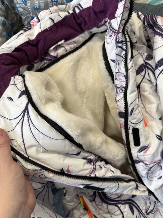 Продам зимний костюм