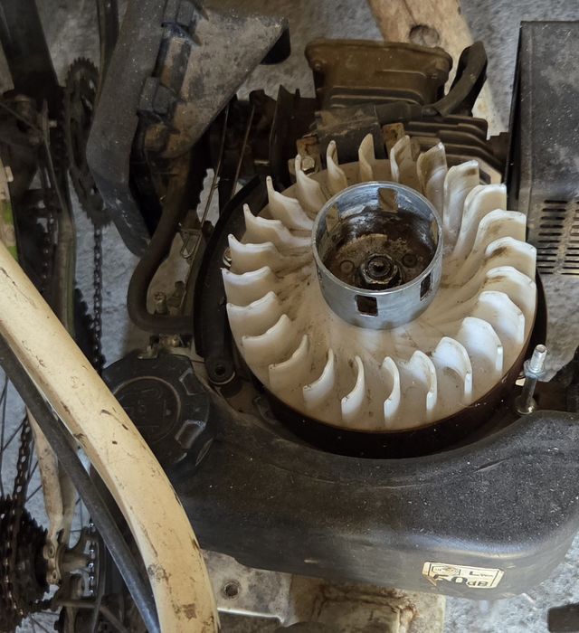 Vând Motocultor Ruris