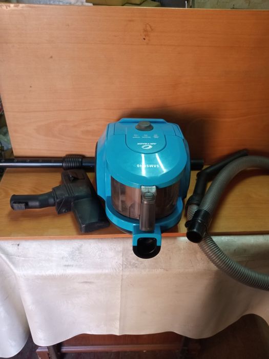 Продам пылесос Самсунг