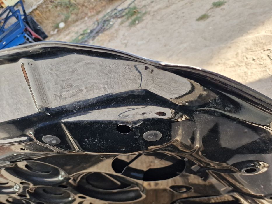 Mercedes Benz  GLA 2018 преден капак