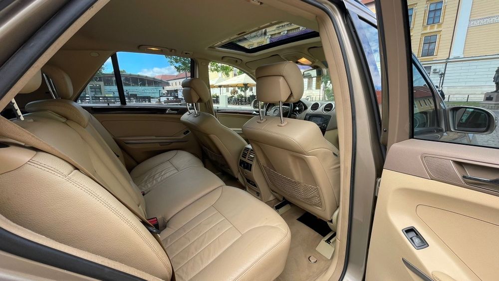Mercedes ML 3.0 Diesel An 2009 Unic proprietar in acte Înmatriculat Ro Cu Acte La Zi