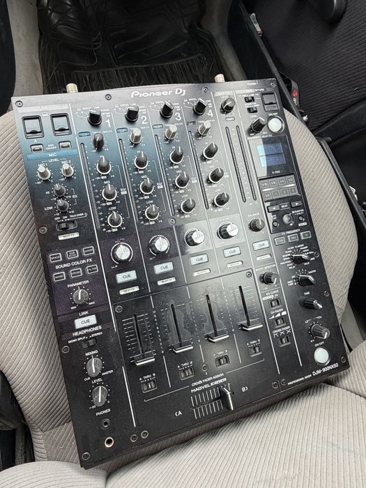 Mixer Pioneer DJM 900 Nexus 2