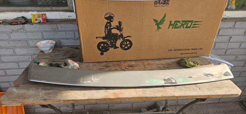 Продам спойлер для тайоты аристо