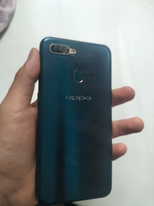 продам телефон oppo AX7