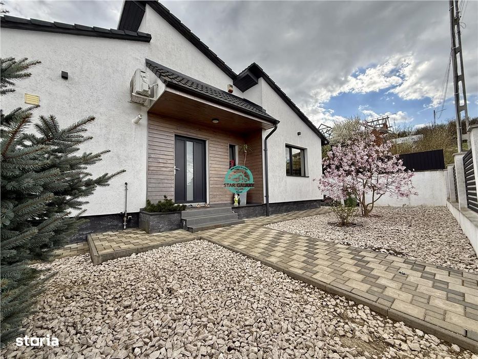 Casa cu 4 camere moderna de vanzare, teren 550 mp, in Budiu Mic