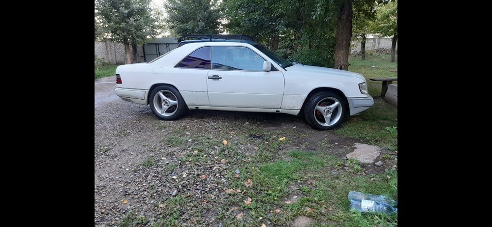 Продам мерседес купе се300