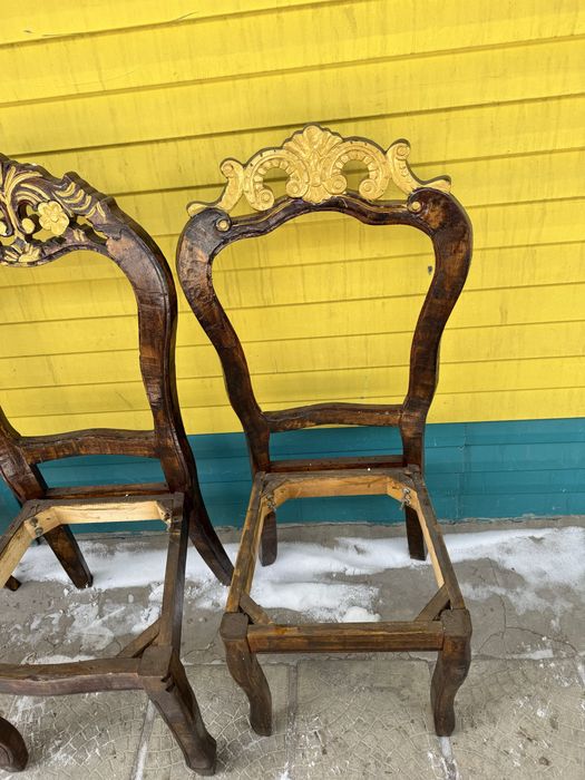 Продам антиквариатные стулья