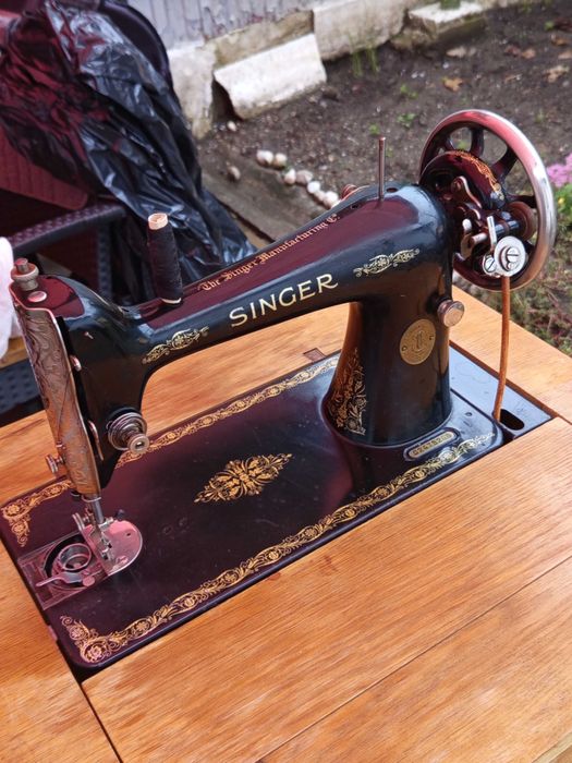 Mașina de cusut Singer