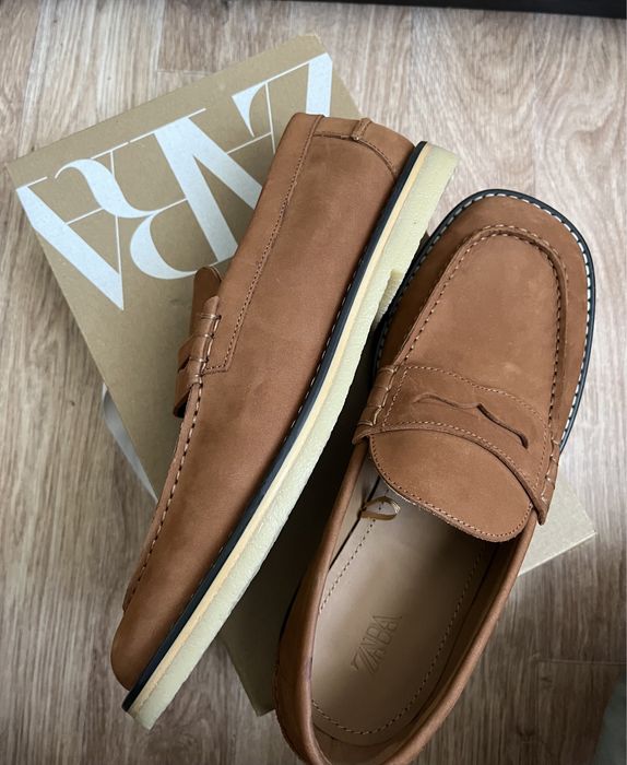 Кожанные лоферы Zara