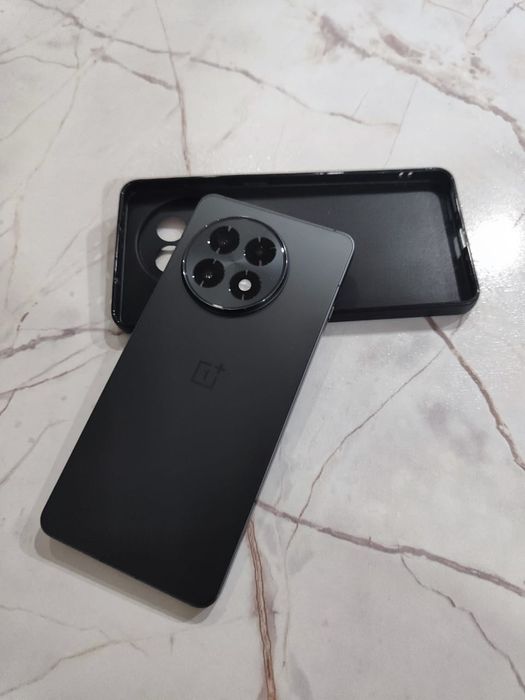 Продам Oneplus 13R