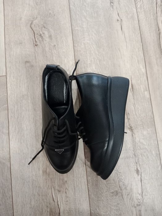 Ботинки женские 38р.