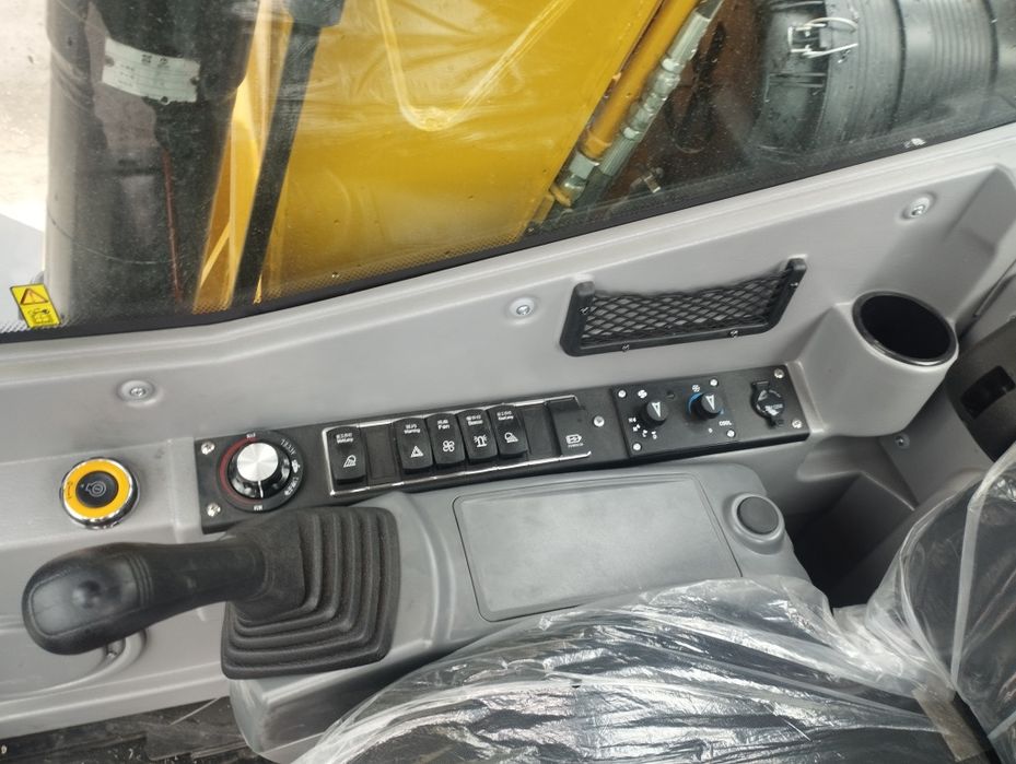 Экскаватор колесный XGMA 125