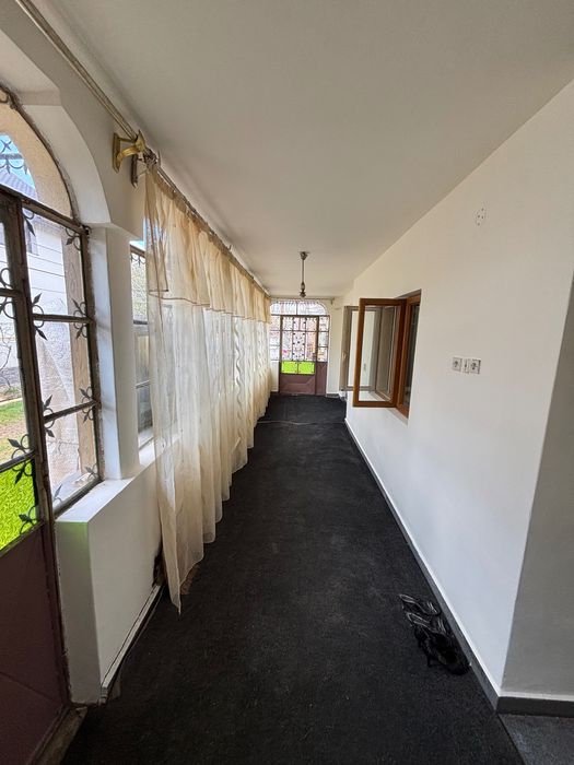 Casă cărămidă 100mp + 1372mp teren Florești Giurgiu, 30 min București, gaze la poartă – 55.000 €