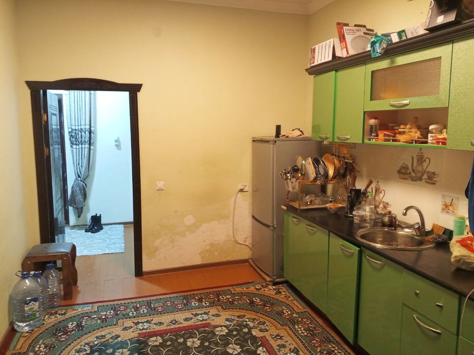 1 xonalik kv sotiladi 4 etaj 44 kv