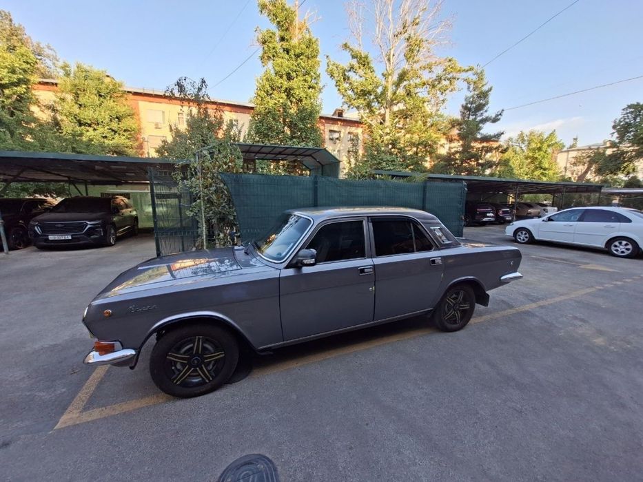 Волга Gaz2401 82yil