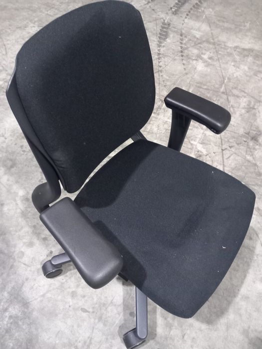 Scaune ergonomice Ahrend 230-220 model