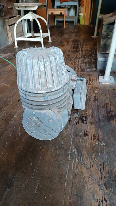 Компрессор диафрагменный СО-45А СССР. Вильнюс.