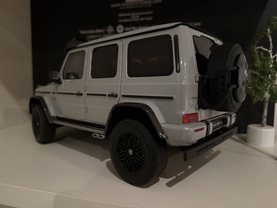 Колекционерски автомобил  Mercedes G 63 4*4 AMG  1:18